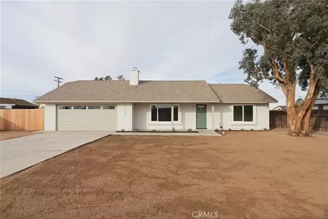 11724 Jamacha Rd, Apple Valley, CA 92308