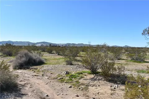 24 Frontier, Helendale, CA 92342 photo 3
