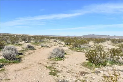 24 Frontier, Helendale, CA 92342 photo 23