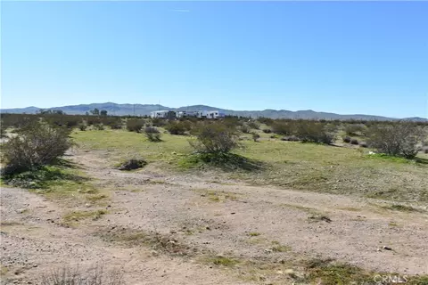 24 Frontier, Helendale, CA 92342 photo 15