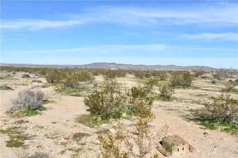 24 Frontier, Helendale, CA 92342 photo 25