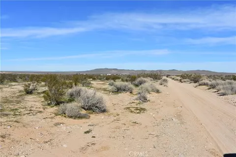 24 Frontier, Helendale, CA 92342 photo 13