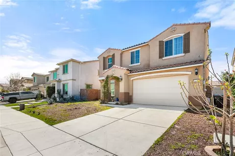 34293 Bloomington Dr, Murrieta, CA 92563