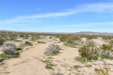 25 Frontier, Helendale, CA 92342 photo 23