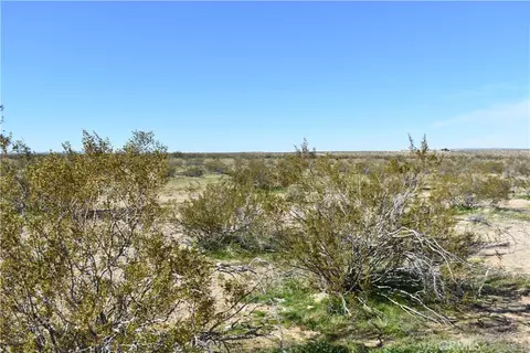 25 Frontier, Helendale, CA 92342 photo 7