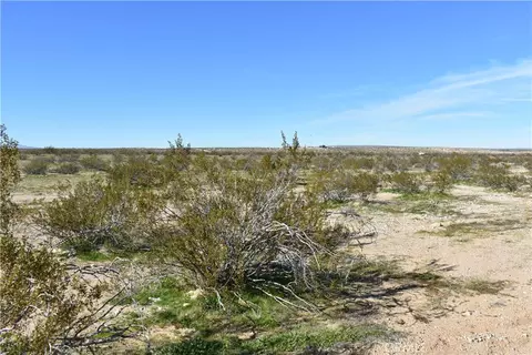 25 Frontier, Helendale, CA 92342 photo 8