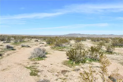 25 Frontier, Helendale, CA 92342 photo 24