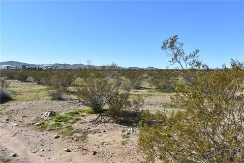 25 Frontier, Helendale, CA 92342 photo 4