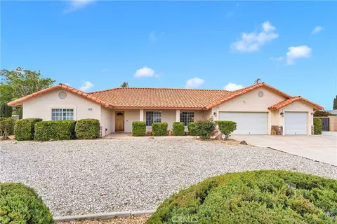 19804 Haida Rd, Apple Valley, CA 92307