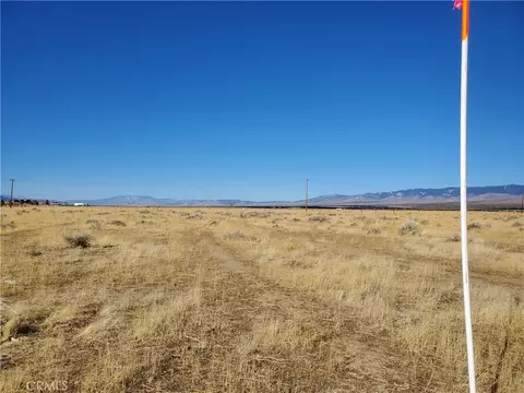 2 168th St W, Lancaster, CA 93536 photo 3