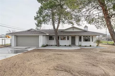 14455 Quinnault Rd, Apple Valley, CA 92307