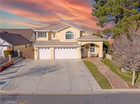 17790 Cresta Blanca, Victorville, CA 92395