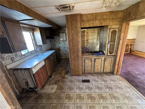 18966 Monterey, Hesperia, CA 92345 photo 11