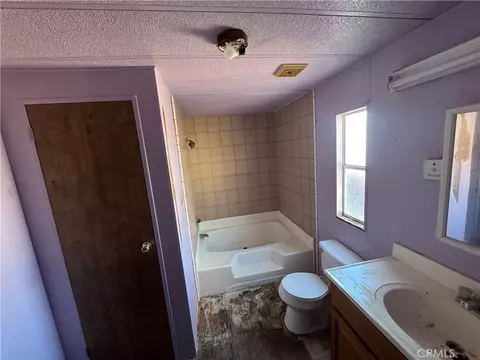 18966 Monterey, Hesperia, CA 92345 photo 10