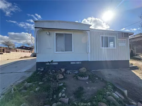 18966 Monterey, Hesperia, CA 92345 photo 3