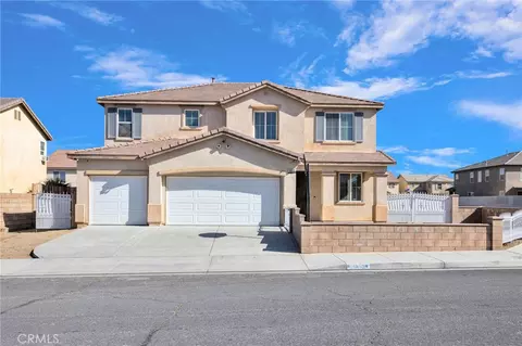 14605 Hummingbird Rd, Victorville, CA 92394