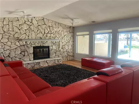 Living - 14627 Greenbriar, Helendale, CA 92342 photo 1 of 2