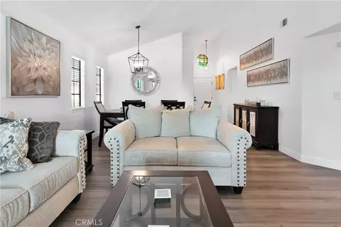 11722 Oak St, Apple Valley, CA 92308
