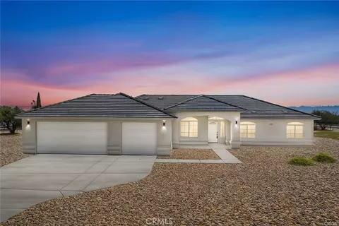 7939 Lassen Ave, Hesperia, CA 92345