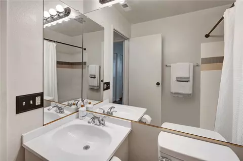 Bath - 3504 Rainbow Ln, Highland, CA 92346 photo 2 of 2
