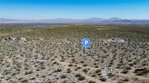 765 Cloud Rd, Lucerne Valley, CA 92356 photo 2