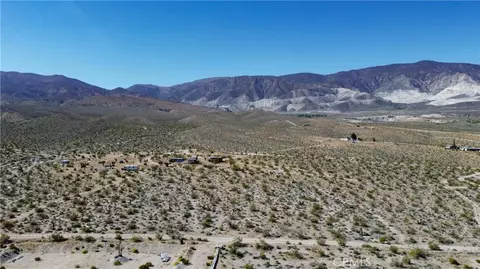 765 Cloud Rd, Lucerne Valley, CA 92356 photo 4