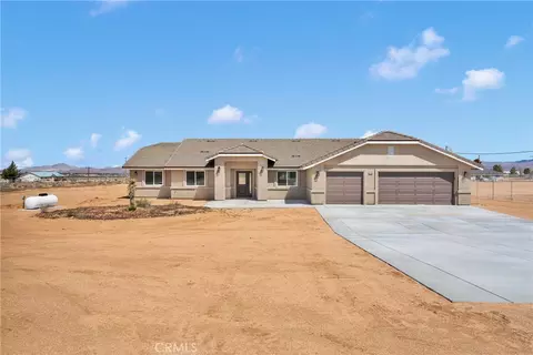 10647 Central Rd, Apple Valley, CA 92308