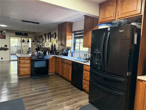 Kitchen - 1517 De Anza St, Barstow, CA 92311 photo 4 of 4