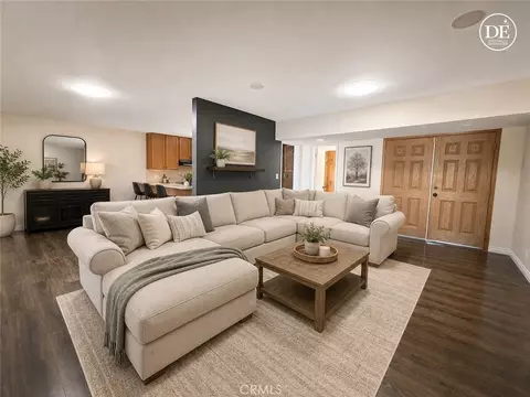 Living - 1517 De Anza St, Barstow, CA 92311 photo 4 of 6