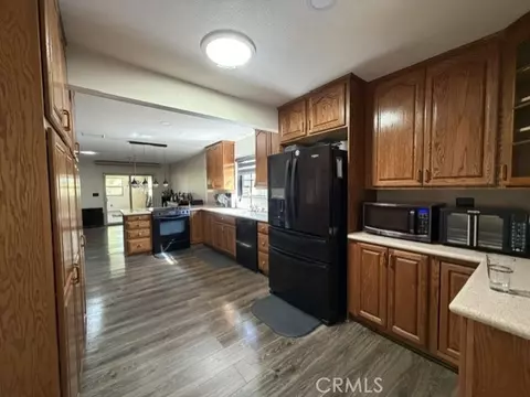 Kitchen - 1517 De Anza St, Barstow, CA 92311 photo 1 of 6
