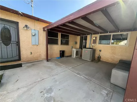 Exterior - 1517 De Anza St, Barstow, CA 92311 photo 7 of 9