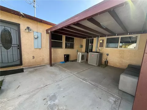 Exterior - 1517 De Anza St, Barstow, CA 92311 photo 7 of 9