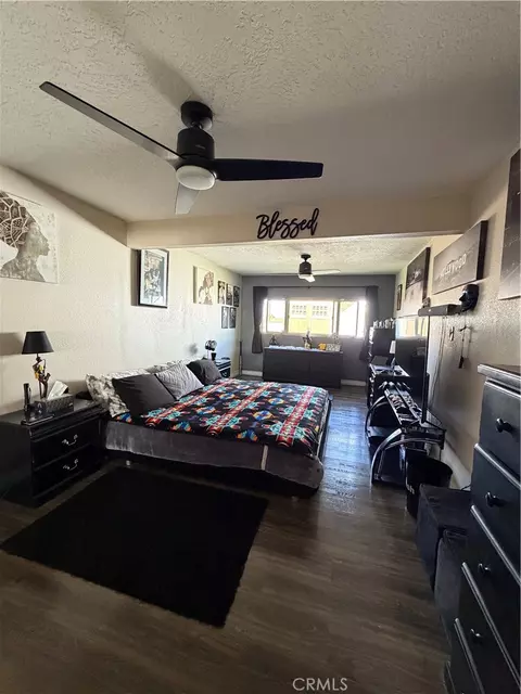 Bedroom - 1517 De Anza St, Barstow, CA 92311 photo 2 of 5