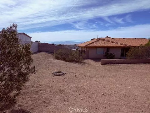 Exterior - 16466 Tude, Apple Valley, CA 92307 photo 13 of 16