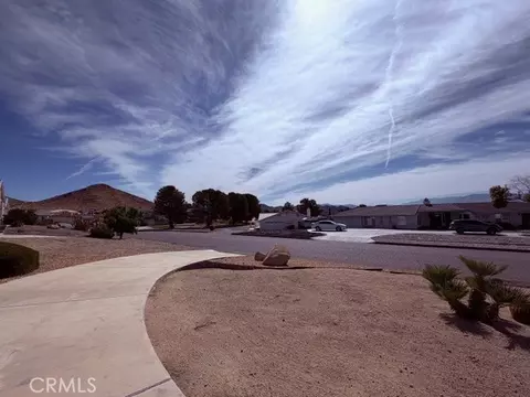 Exterior - 16466 Tude, Apple Valley, CA 92307 photo 2 of 16