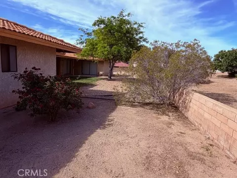 Exterior - 16466 Tude, Apple Valley, CA 92307 photo 11 of 16