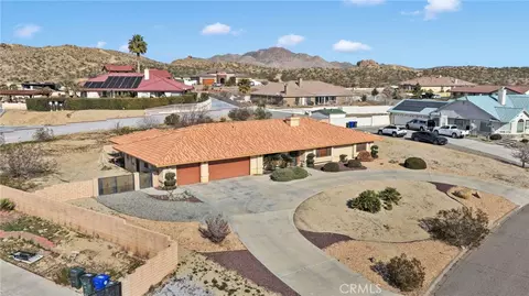 View/Area - 16466 Tude, Apple Valley, CA 92307 photo 5 of 6