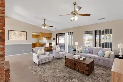 Living - 16466 Tude, Apple Valley, CA 92307 photo 7 of 14