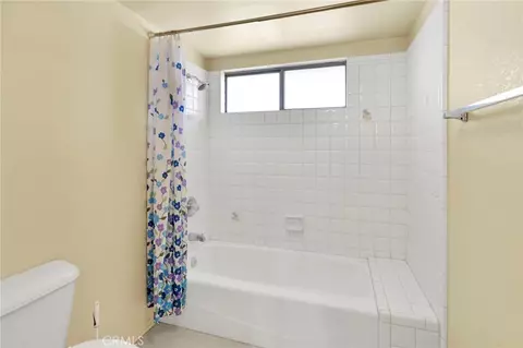 Bath - 16466 Tude, Apple Valley, CA 92307 photo 8 of 8