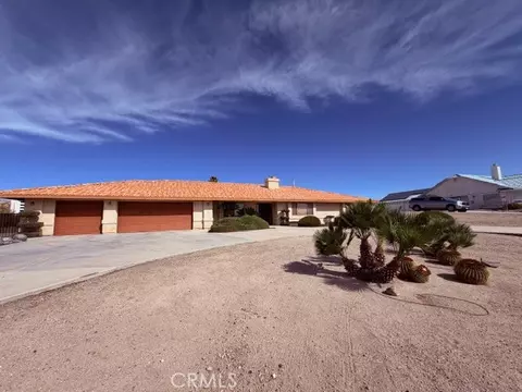 Exterior - 16466 Tude, Apple Valley, CA 92307 photo 3 of 16