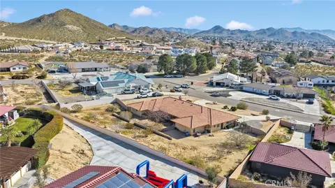 View/Area - 16466 Tude, Apple Valley, CA 92307 photo 4 of 6