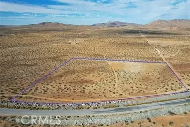 32 Quarry Rd, Apple Valley, CA 92307