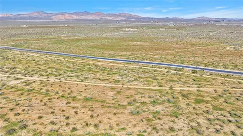 1 Johnson Rd, Apple Valley, CA 92307 photo 6