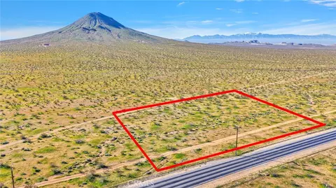 1 Johnson Rd, Apple Valley, CA 92307