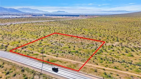 1 Johnson Rd, Apple Valley, CA 92307 photo 2