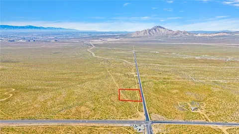 1 Johnson Rd, Apple Valley, CA 92307 photo 4