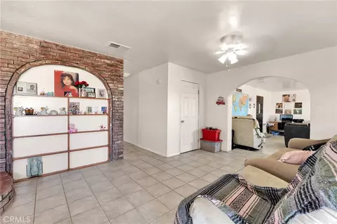 Entry Way - 35391 Western Dr, Barstow, CA 92311 photo 1 of 1