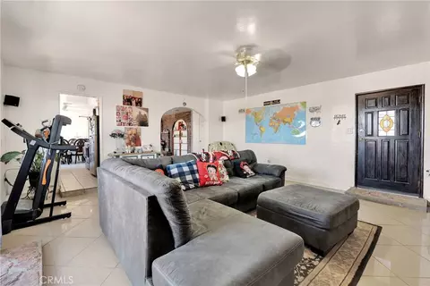 Living - 35391 Western Dr, Barstow, CA 92311 photo 1 of 3