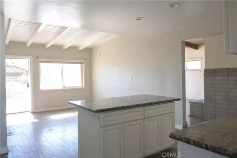 16300 Live Oak, Hesperia, CA 92345 photo 5