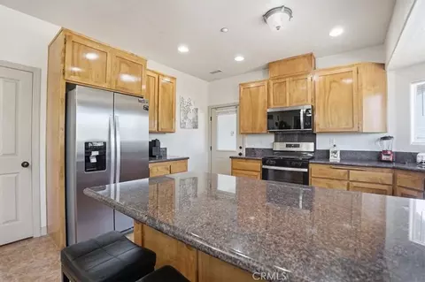 Kitchen - 9323 Serra, Phelan, CA 92371 photo 8 of 8